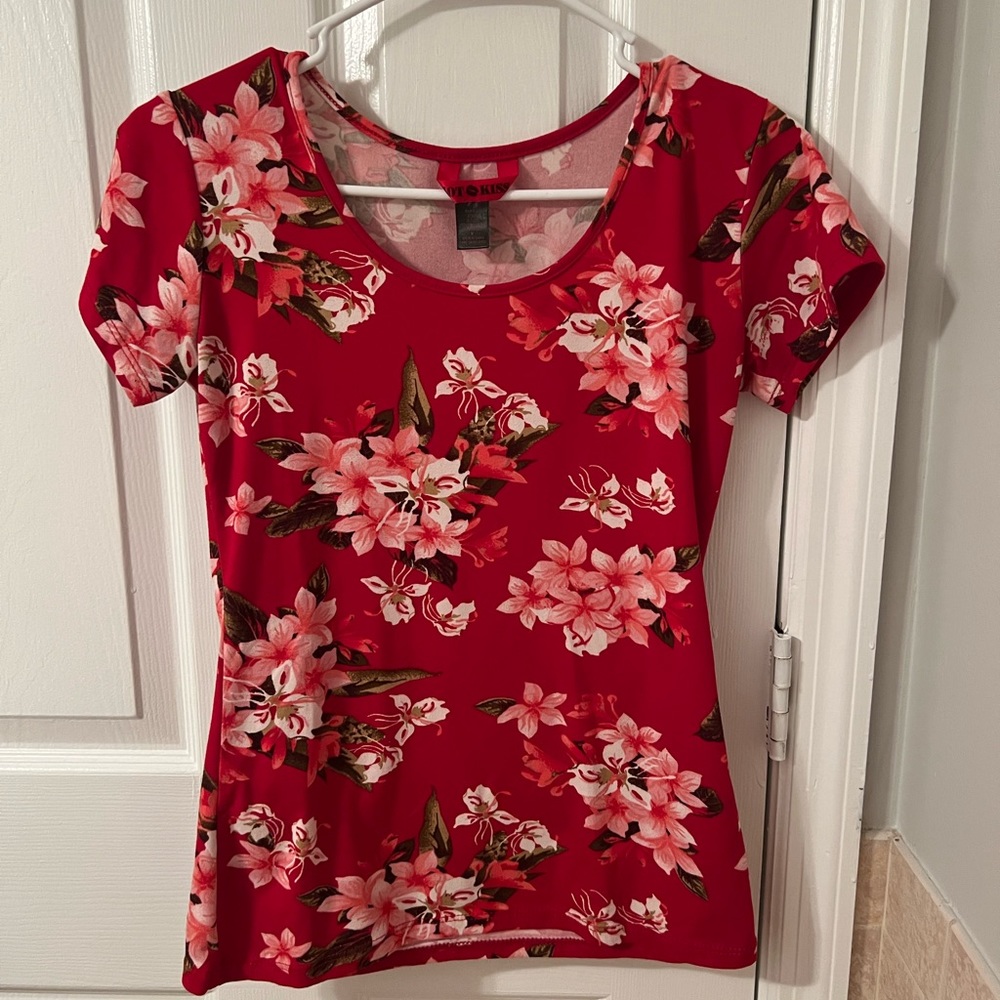 Brad is Hot kiss and size M and good condition and it used